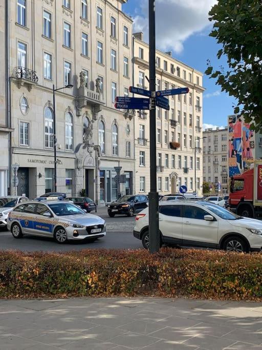 Mieszkanie Z Duzym Terasem W Warszawie ワルシャワ エクステリア 写真